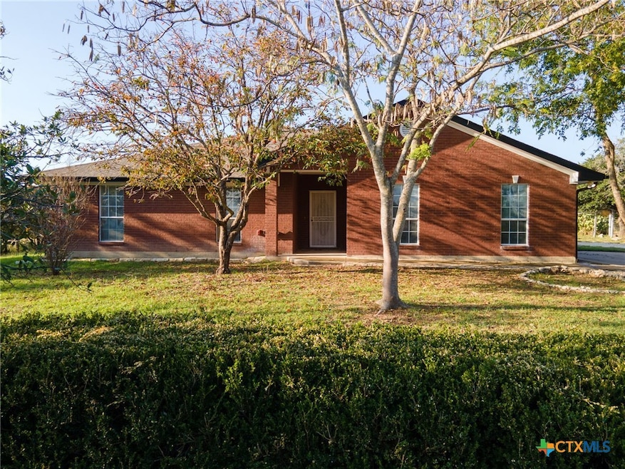 3163 Lomas Rodando Calzada Rd, Kempner, TX 76539 - photo 1