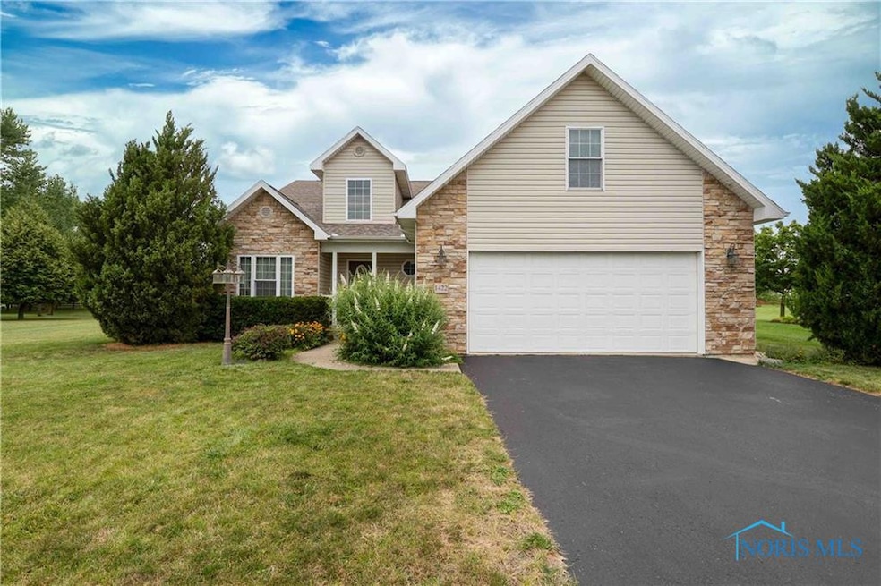 1422 Fox Hound Dr, Findlay, OH 45840 - photo 1