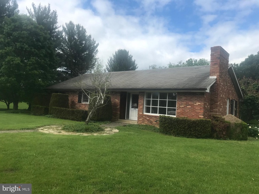 878 Junction Rd, Strasburg, VA 22657 - photo 1