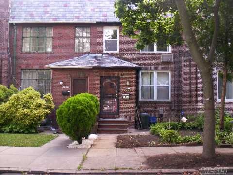 82-59 167th St, Jamaica, NY 11432 - photo 1