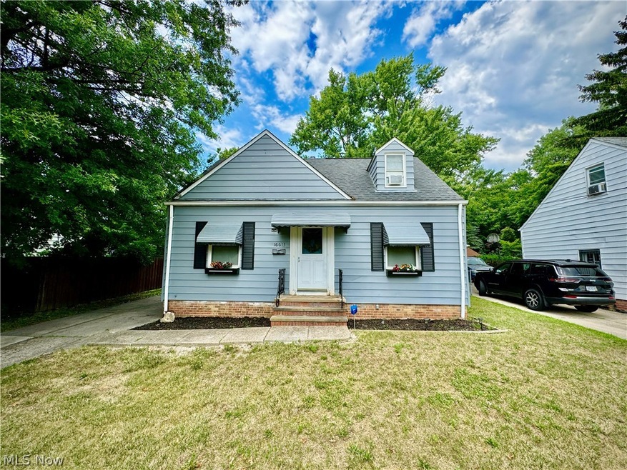 16613 Raymond St, Maple Heights, OH 44137 - photo 1