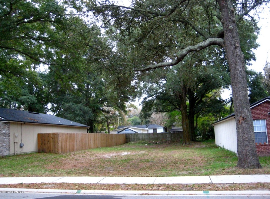 8808 India Ave, Jacksonville, FL 32211 - photo 1