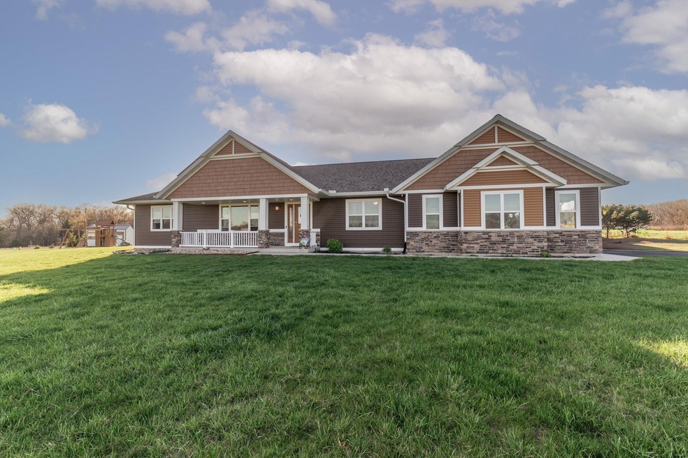 Pending $579,900