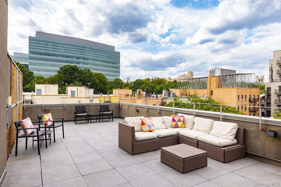 2457 Frederick Douglass Blvd unit 5A, New York, NY 10027 - photo 1