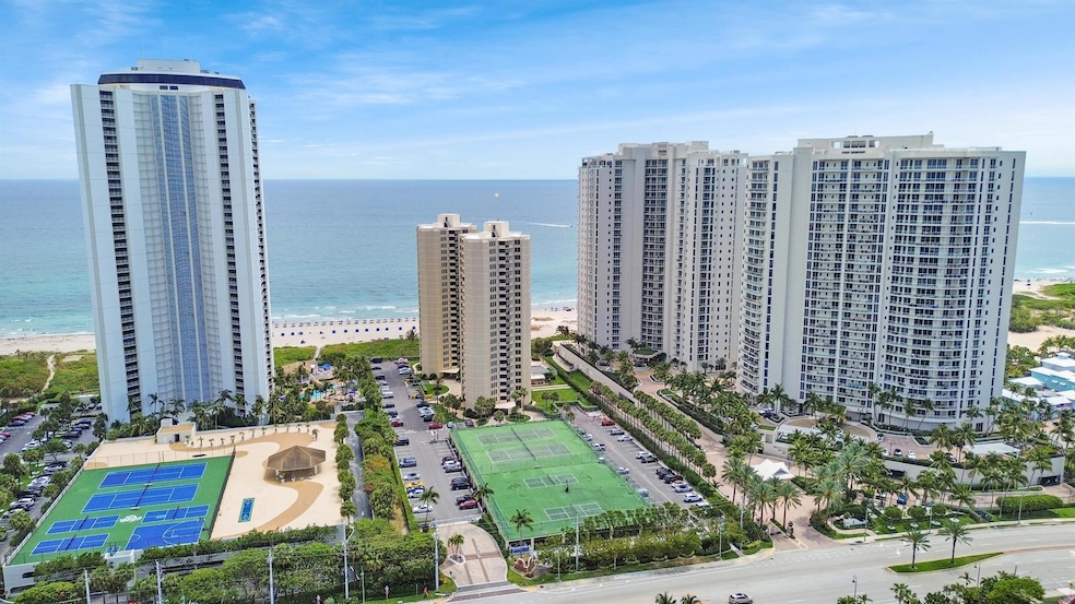Phoenix Towers Condominium unit A6A, Riviera Beach, FL 33404 - photo 1
