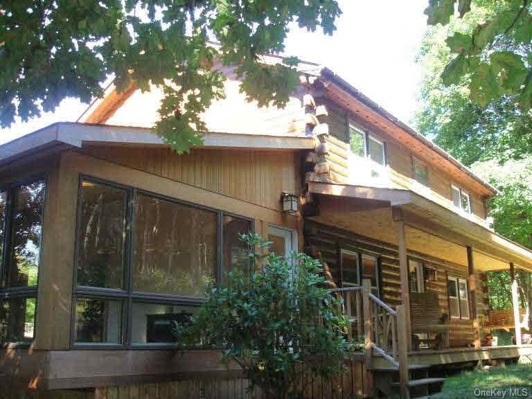 995 N Quaker Hill Rd unit 1, Pawling, NY 12564 - photo 1