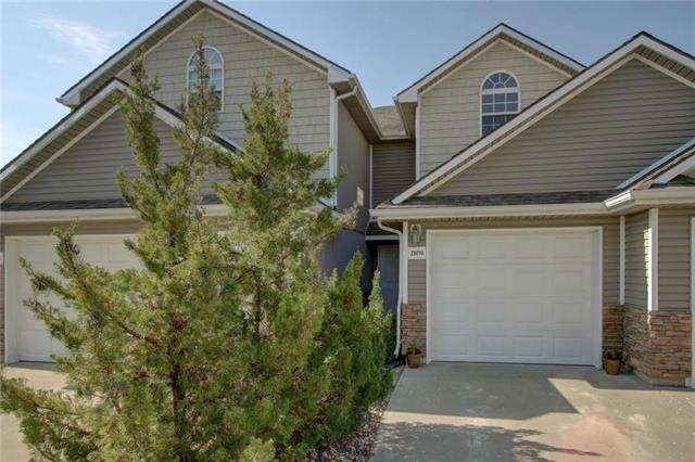 21090 Millridge St, Spring Hill, KS 66083 - photo 1