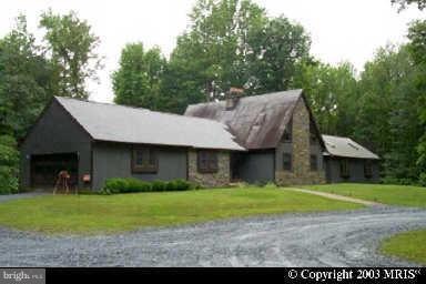 1941 Starlight Ln, Huntingtown, MD 20639 - photo 1