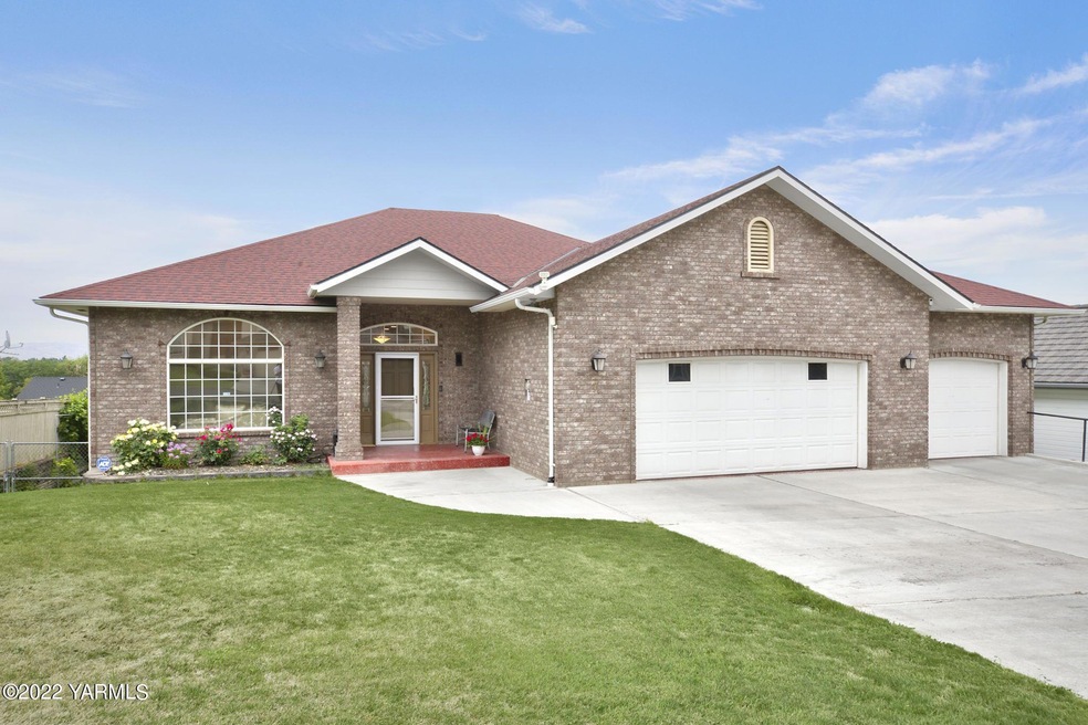 7 N 78th Ave_01