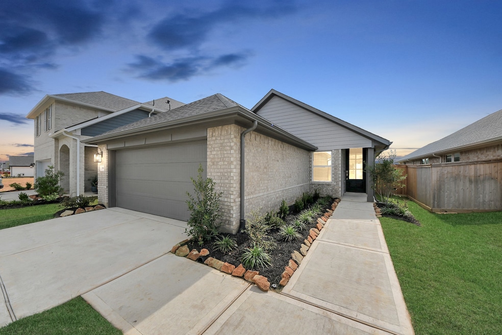 20943 Carob Tree Ln, Tomball, TX 77377 - photo 1