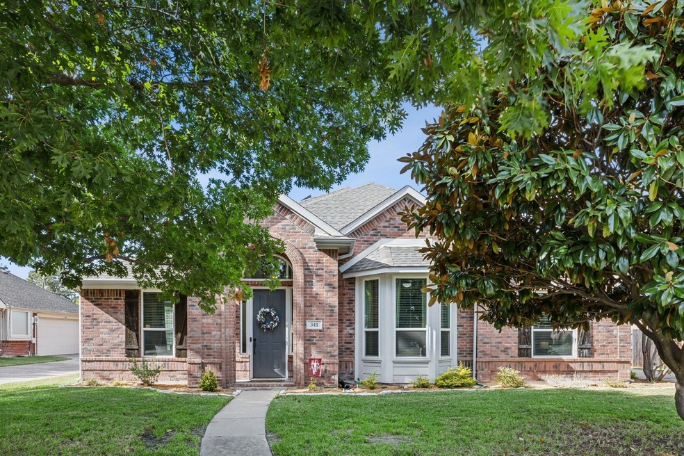 341 Sycamore Dr, Murphy, TX 75094 - photo 1