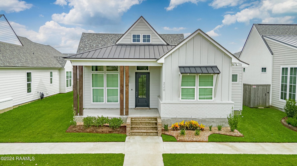 220 Trail Pointe Dr, Scott, LA 70583 - photo 1
