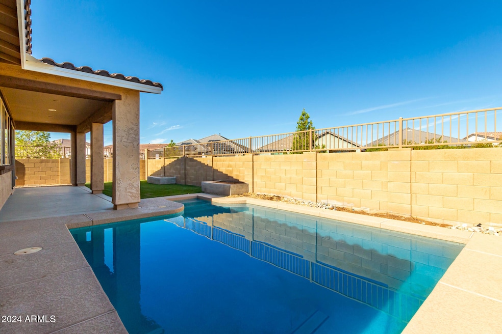 45-Via Las Brisas