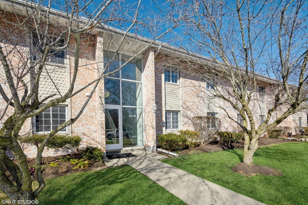 908 Birch Tree Ln, Michigan City, IN 46360 - photo 1