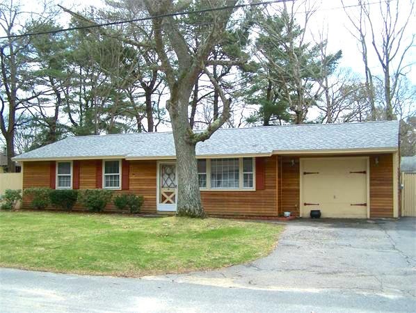 4 Terry Ln E, Wareham, MA 02571 - photo 1