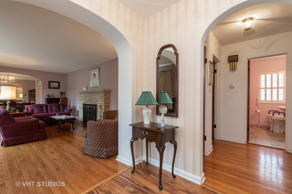 2709 Hawthorne Ln, Flossmoor, IL 60422 - photo 1