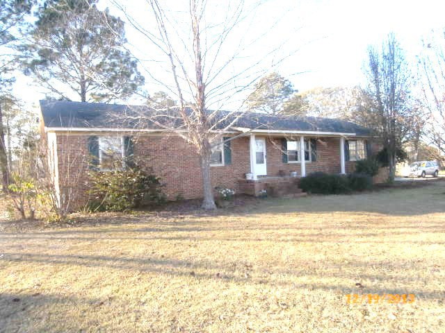 721 N Broad St, Doerun, GA 31744 - photo 1