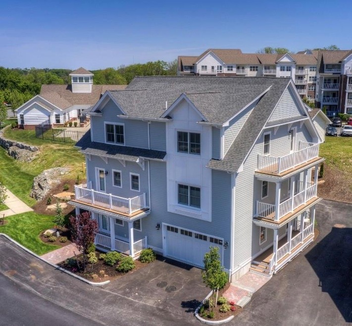 6 Kettle Point Ave, East Providence, RI 02914 - photo 1