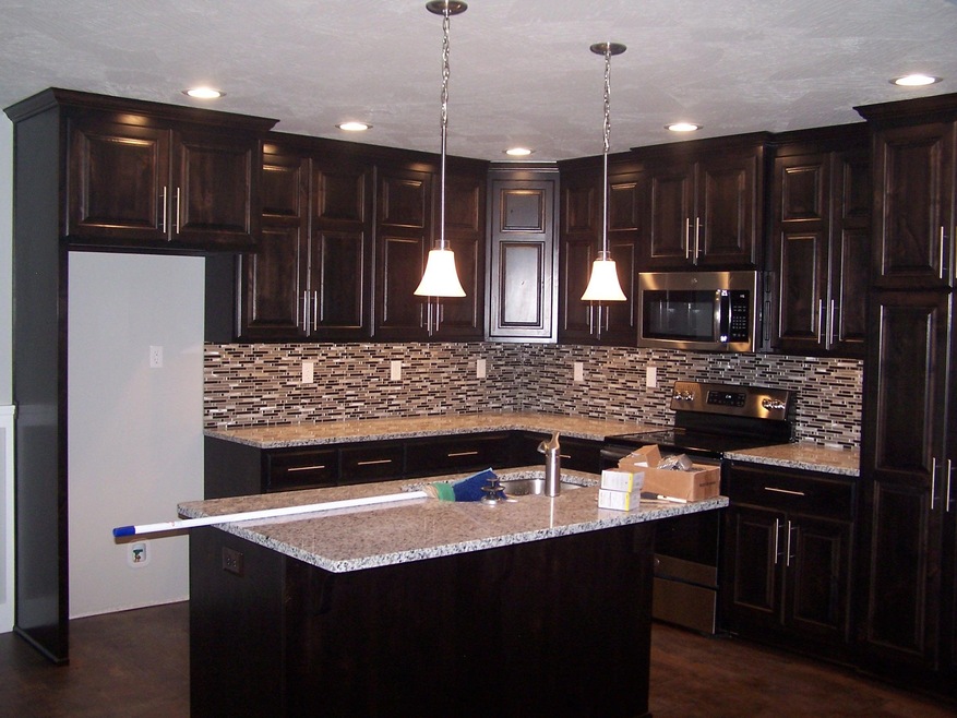 1669 E Thoroughfare Dr, Republic, MO 65738 - photo 1