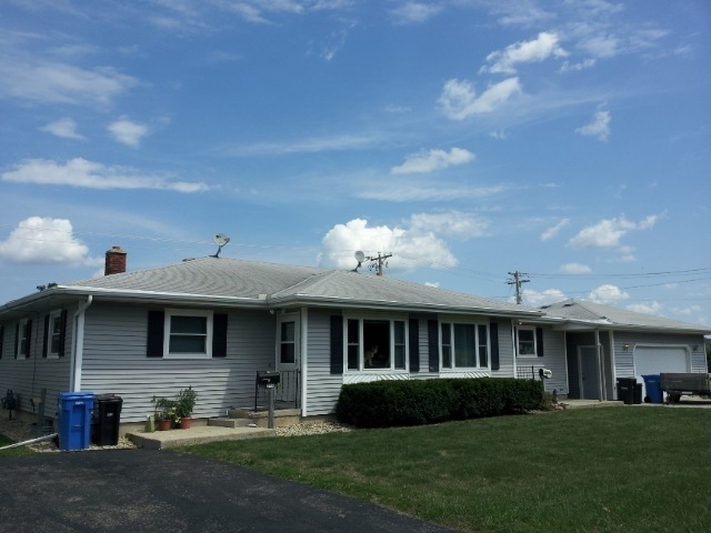 295/299 Park St, Oregon, WI 53575 - photo 1