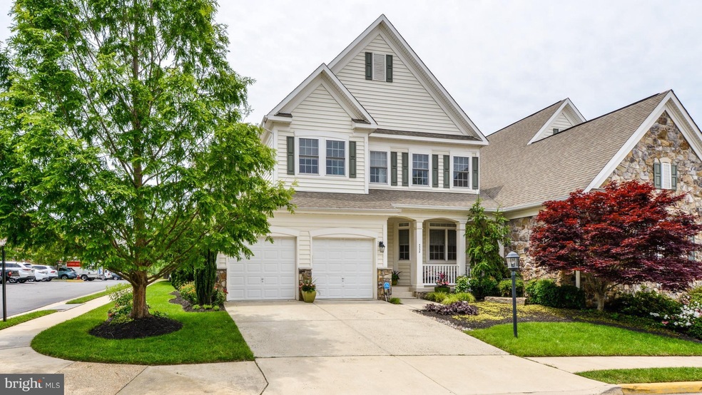 4538 Hummingbird Ln, Fairfax, VA 22033 - photo 1