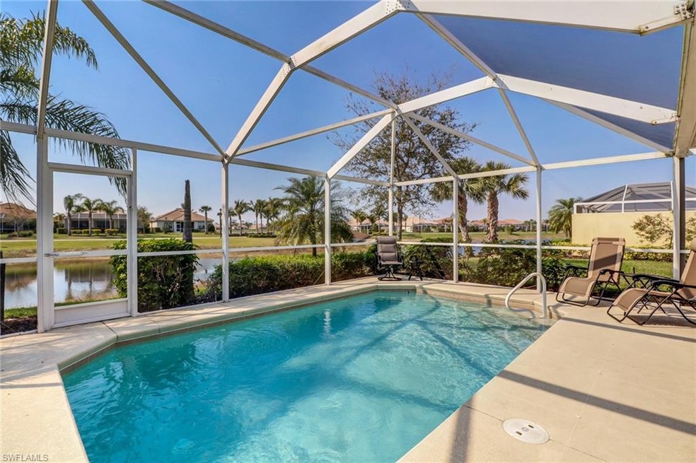 Screened in Pool