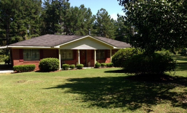 6127 Moultrie Rd, Albany, GA 31705 - photo 1