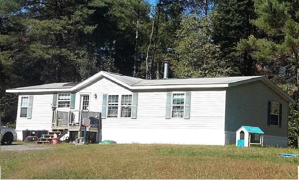 33 Roberts Rd, Canaan, NH 03741 - photo 1