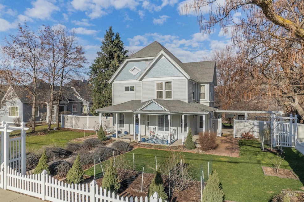 419 1st St, Asotin, WA 99402 - photo 1