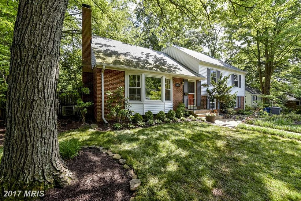 1009 Potomac Ln, Alexandria, VA 22308 - photo 1