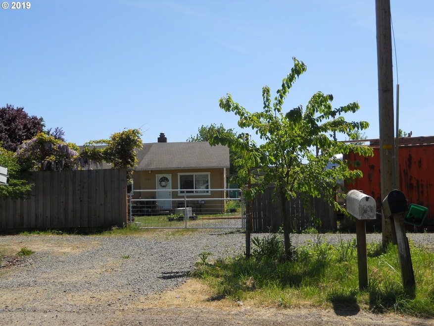 unlisted-address, Eugene, OR 97408 - photo 1