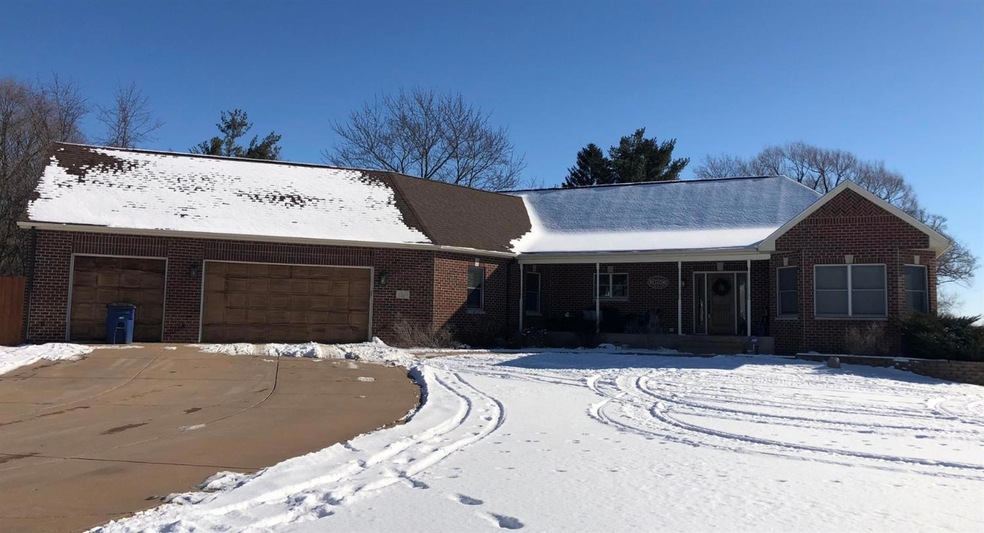 2423 W Valley Blvd, La Porte, IN 46350 - photo 1