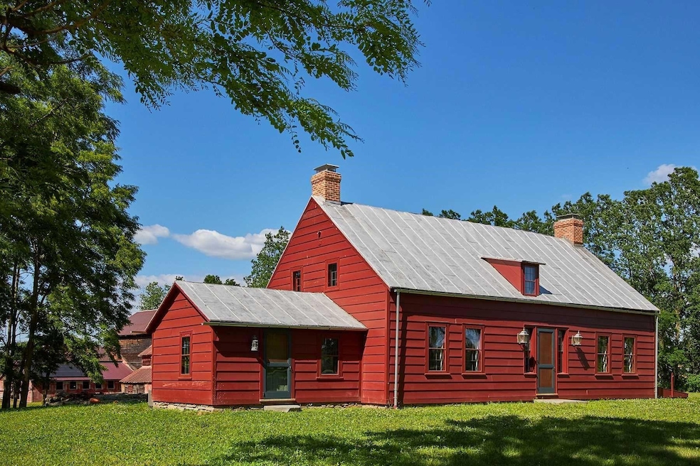 159 Pitcher Ln, Red Hook, NY 12571 - photo 1