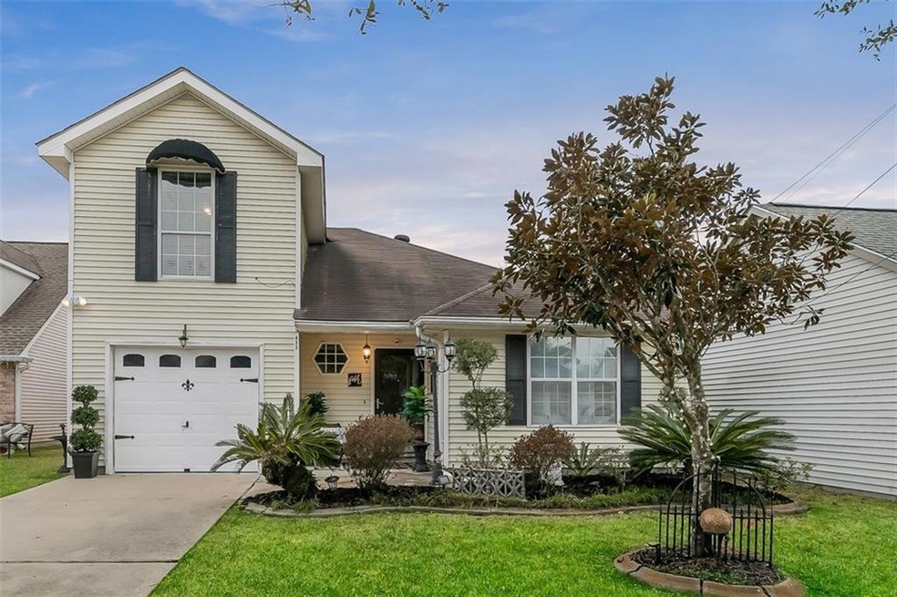 Well-maintained house in quiet neighborhood in the