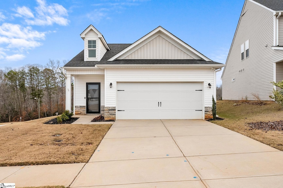 501 Baycraft Ln, Simpsonville, SC 29681 - photo 1