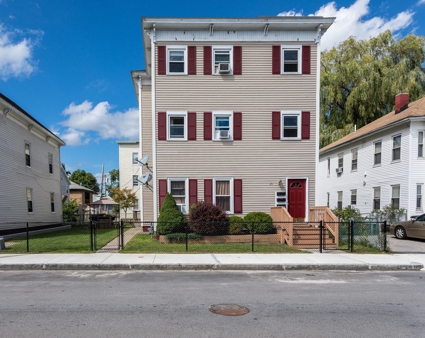 25 Colton St, Worcester, MA 01610 - photo 1