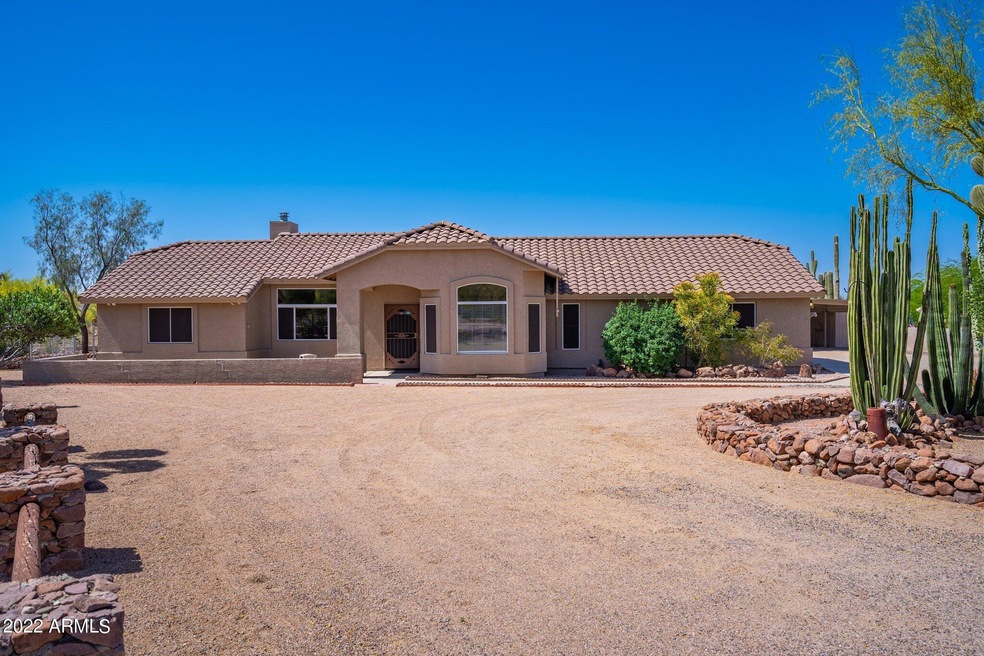 1-web-or-mls-6145 E 14th Ave (01)
