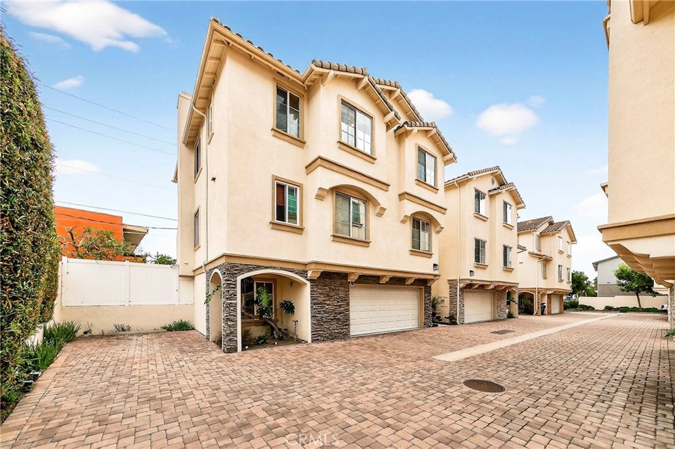 24005 Los Codona Ave, Torrance, CA 90505 - photo 1