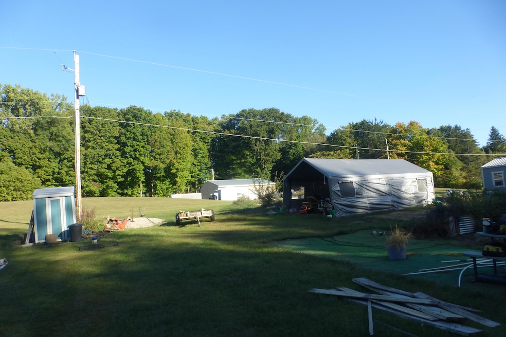 15646 W Clear Lake Rd, Buchanan Township, MI 49107 - photo 1