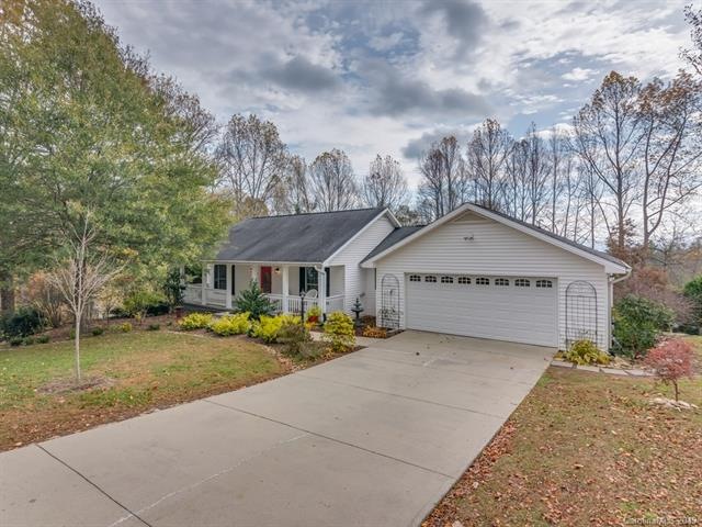 101 Red Cedar Dr, Hendersonville, NC 28792 - photo 1