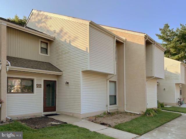 22 Tulip Ct, Mount Laurel, NJ 08054 - photo 1