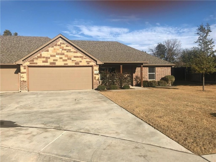 4201 Donna Ct, Granbury, TX 76049 - photo 1