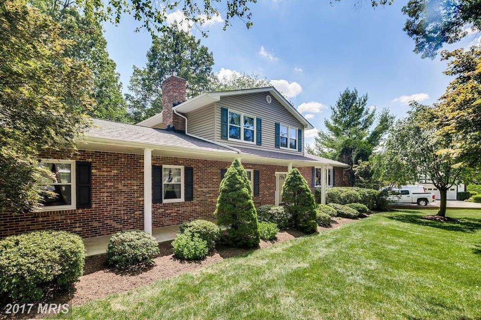 5741 Kinsmen Courage Ct, Sykesville, MD 21784 - photo 1