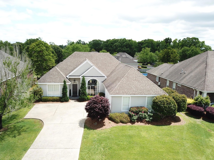 13 Wilshire Blvd, Laurel, MS 39443 - photo 1