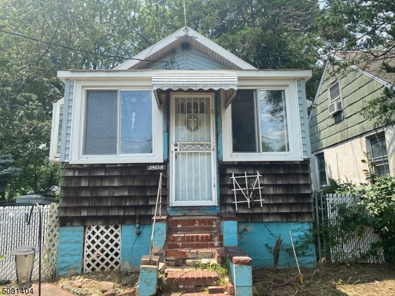 1808 Paterson St, Rahway, NJ 07065 - photo 1