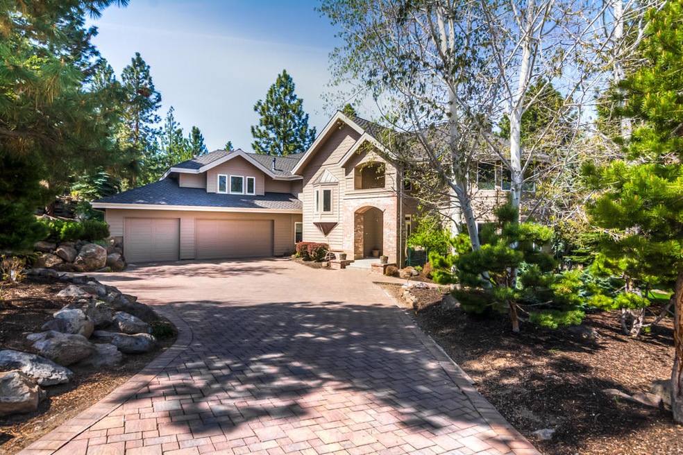 Duffy Dr NW 3069 Web (1 of 49)