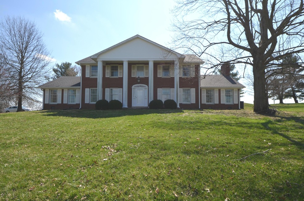 200 Waggener Dr, Harrodsburg, KY 40330 - photo 1