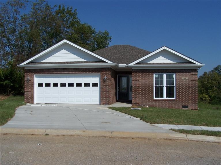 114 Wisteria Ln, Frankfort, KY 40601 - photo 1
