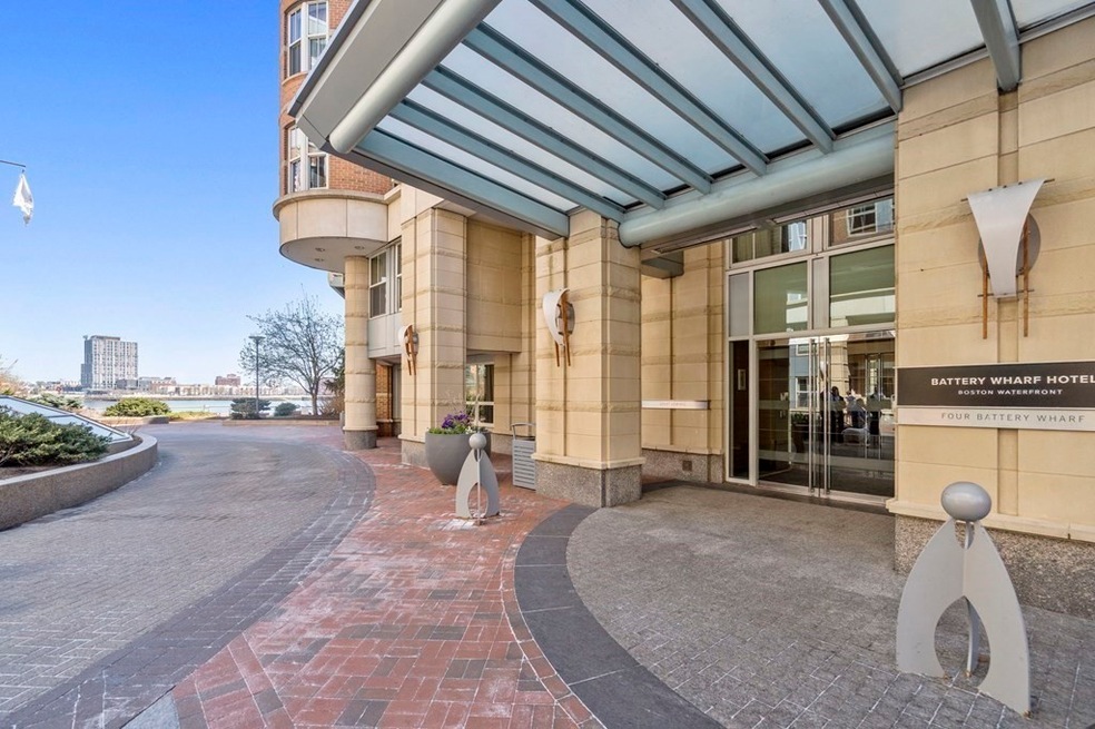 4 Battery Wharf unit 4507, Boston, MA 02109 - photo 1
