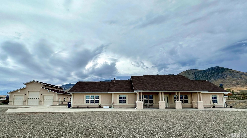 10805 Spur St, Winnemucca, NV 89445 - photo 1